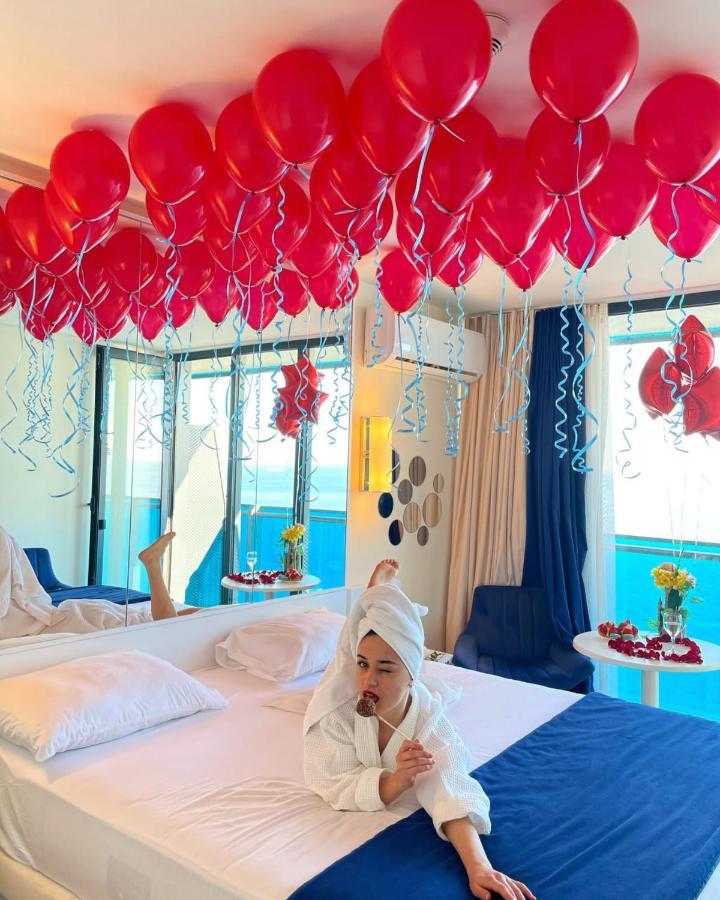 באטומי Orbi City Aparthotel מראה חיצוני תמונה