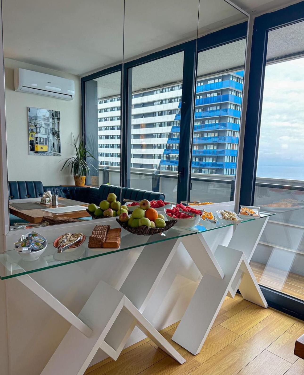 באטומי Orbi City Aparthotel מראה חיצוני תמונה