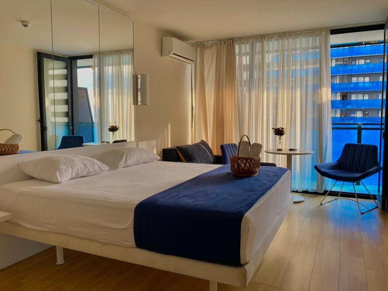 באטומי Orbi City Aparthotel מראה חיצוני תמונה
