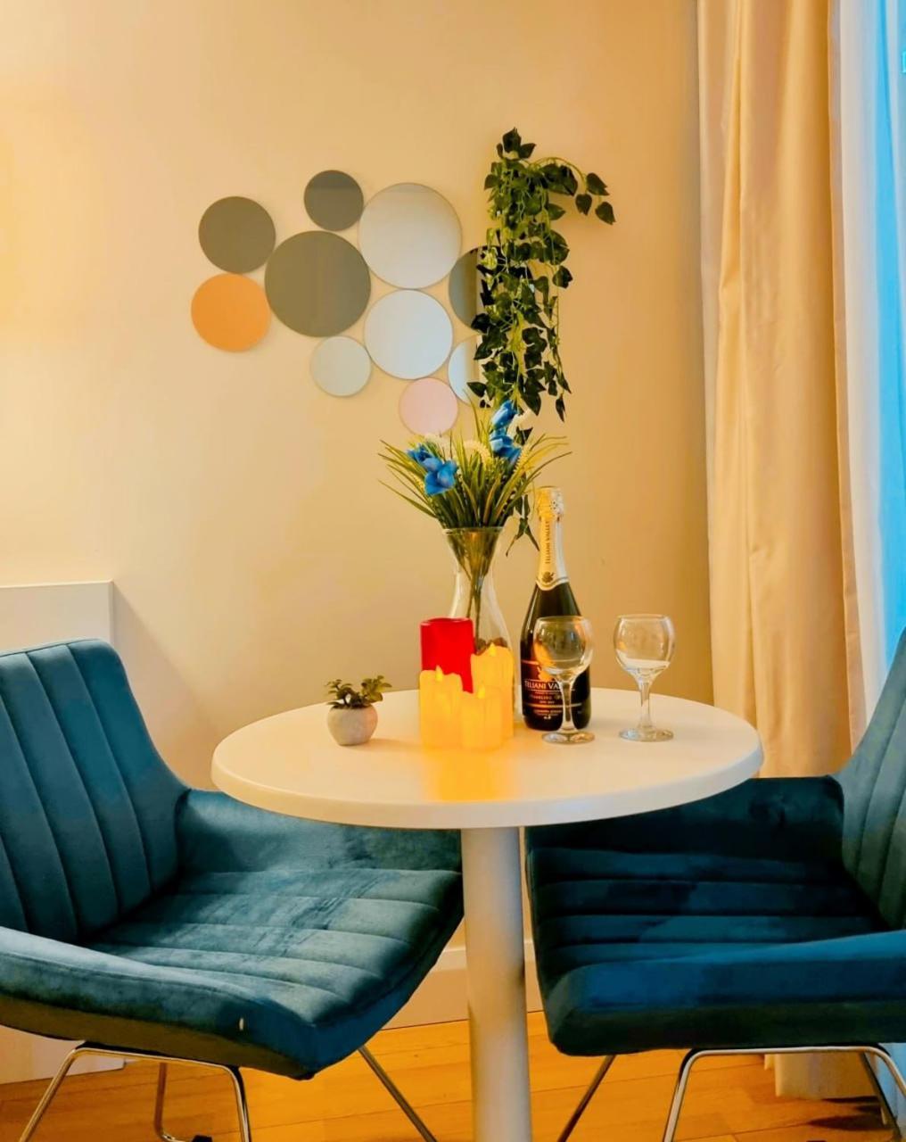 באטומי Orbi City Aparthotel מראה חיצוני תמונה